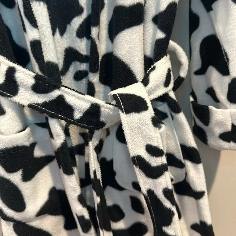 Leveret Toddler‎ Size 4 Cow Print Hooded Bath Robe